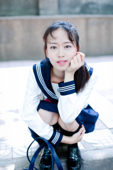 女歌手被强迫交易